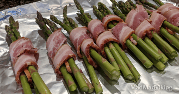 Easy bacon wrapped asparagus spears recipe